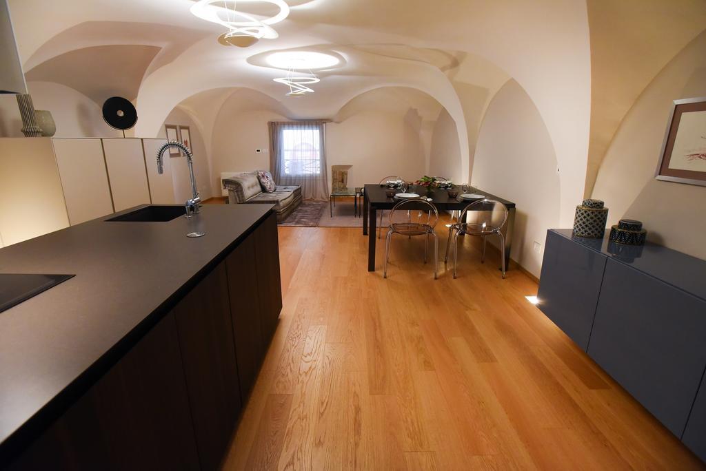 Flatinbo Apartments - Santo Stefano Bologna Esterno foto